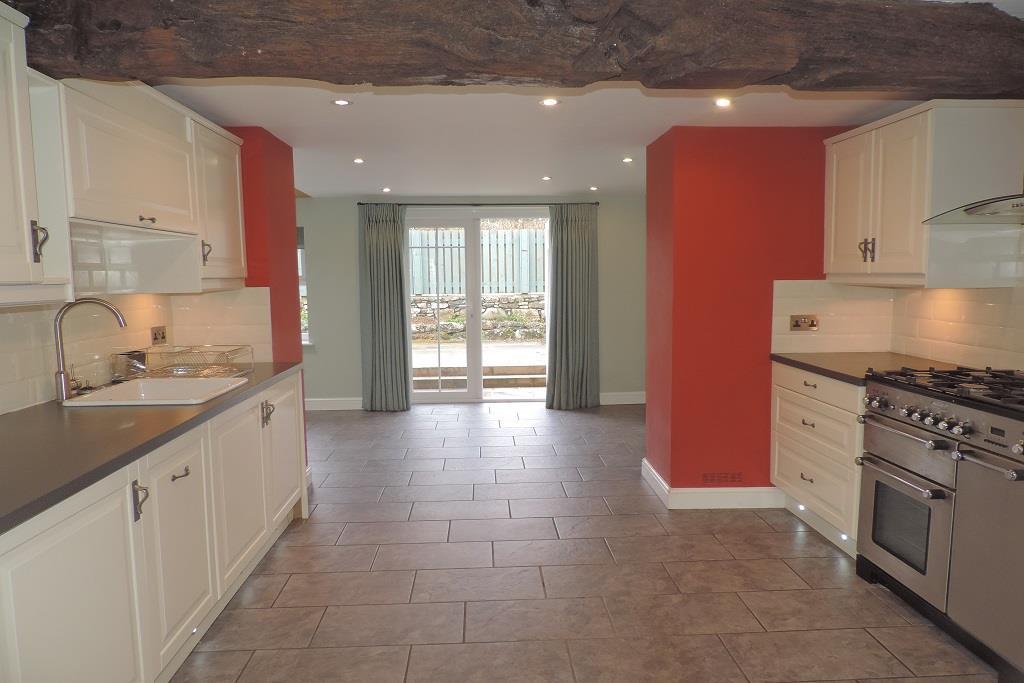 Hale Green, Hale, Milnthorpe 2 bed barn conversion £900 pcm (£208 pw)