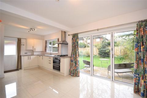 3 bedroom semi-detached house to rent, New Adel Avenue, Adel, Leeds