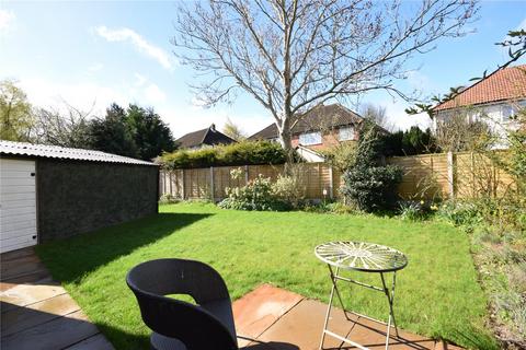 3 bedroom semi-detached house to rent, New Adel Avenue, Adel, Leeds
