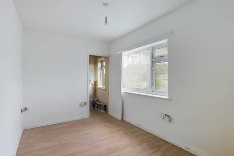 49 Bevanlee Road, Middlesbrough, TS6 6QS