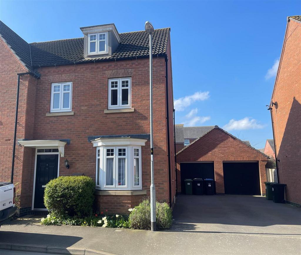 Limner Street, Market Harborough 3 bed house £1,250 pcm (£288 pw)