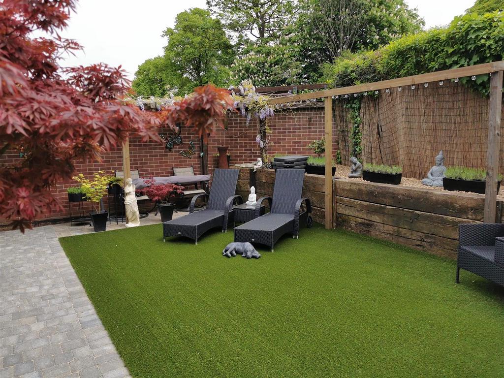 Welham drive garden.jpg