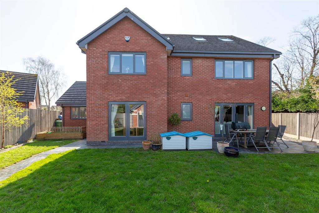 3 Minton Court, St Andrews Road, Radbrook, Shrewsbury SY3 6DX 6 bed