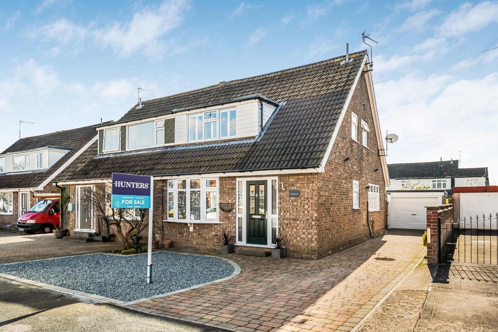 Percy Close, Leconfield, Beverley 3 bed semidetached house for sale