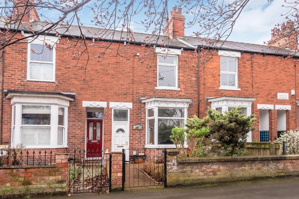 Grovehill Road, Beverley, HU17 0HP 3 bed terraced house for sale £185,000