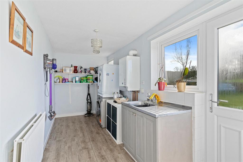 22 Hadrian-Court-Goodfellows2070.jpg