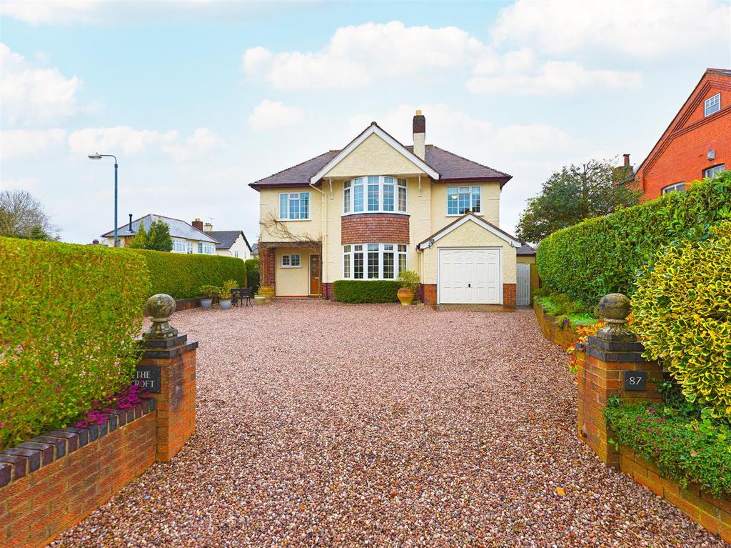 Oakhurst Road, Oswestry, SY11 1BL 4 bed detached house for sale £495,000