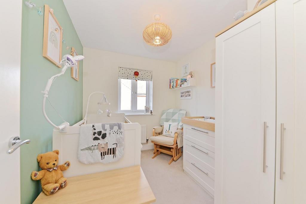 25 godwin lane - bed3.jpg