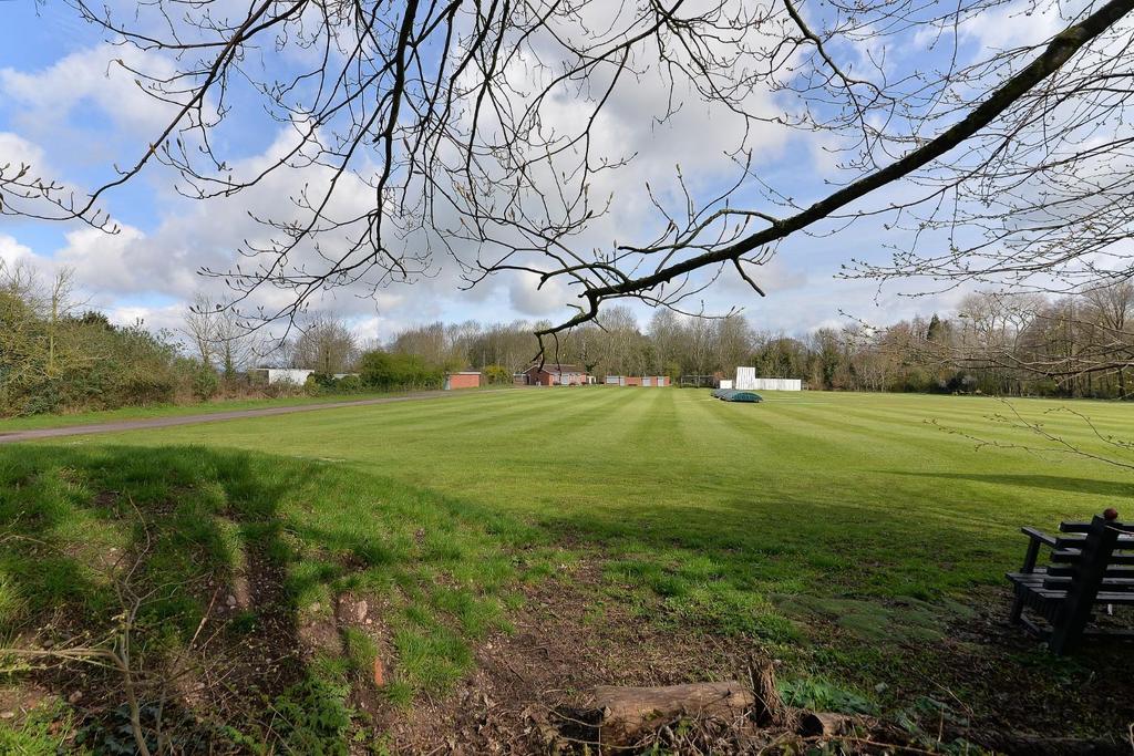 25 godwin lane - front fields 1.jpg
