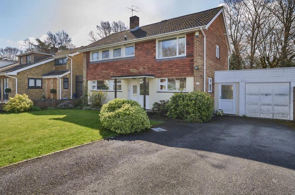 Wood Road, Parish Of Ampfield, Chandler's Ford 4 bed link
