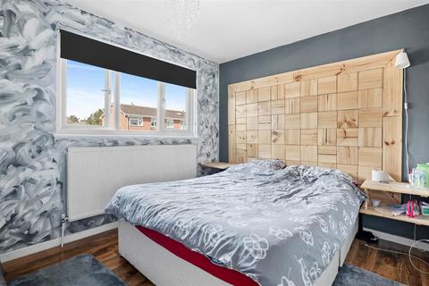 19 Balmoral Close, Evesham, WR11 4QN