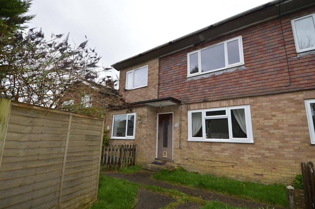 Swaylands Avenue, Crowborough 2 bed flat £1,200 pcm (£277 pw)