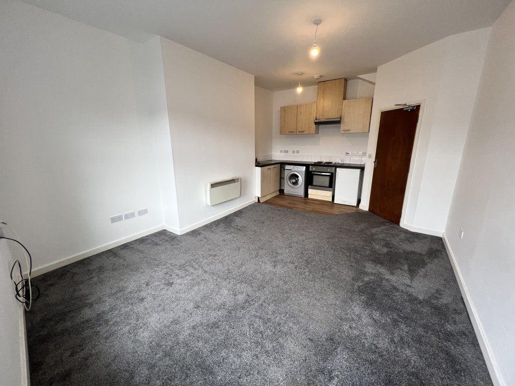 Carlton Street, Castleford WF10 1 bed apartment £450 pcm (£104 pw)