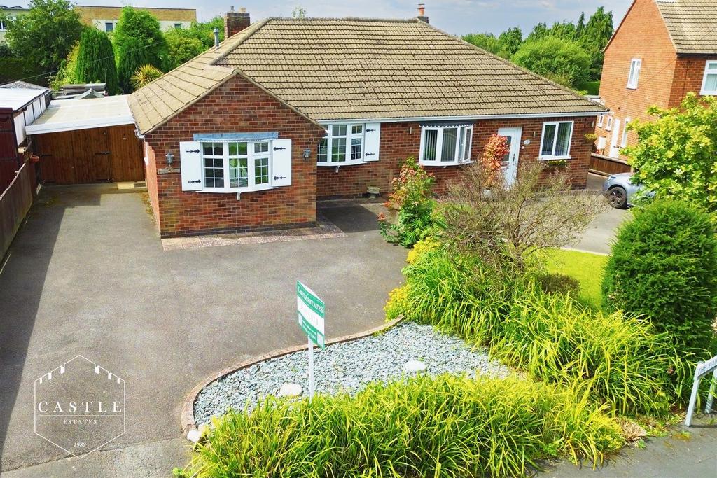The Fairway, Burbage, Hinckley 2 bed semidetached bungalow for sale