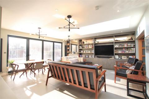 87 Jersey Road, Hounslow, TW5 0TW
