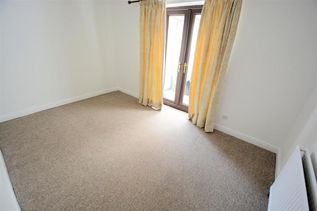 Bedroom 2 - rear