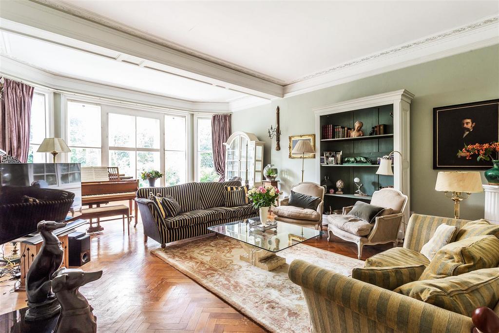Queens Road, Weybridge 3 bed semidetached house £1,550,000