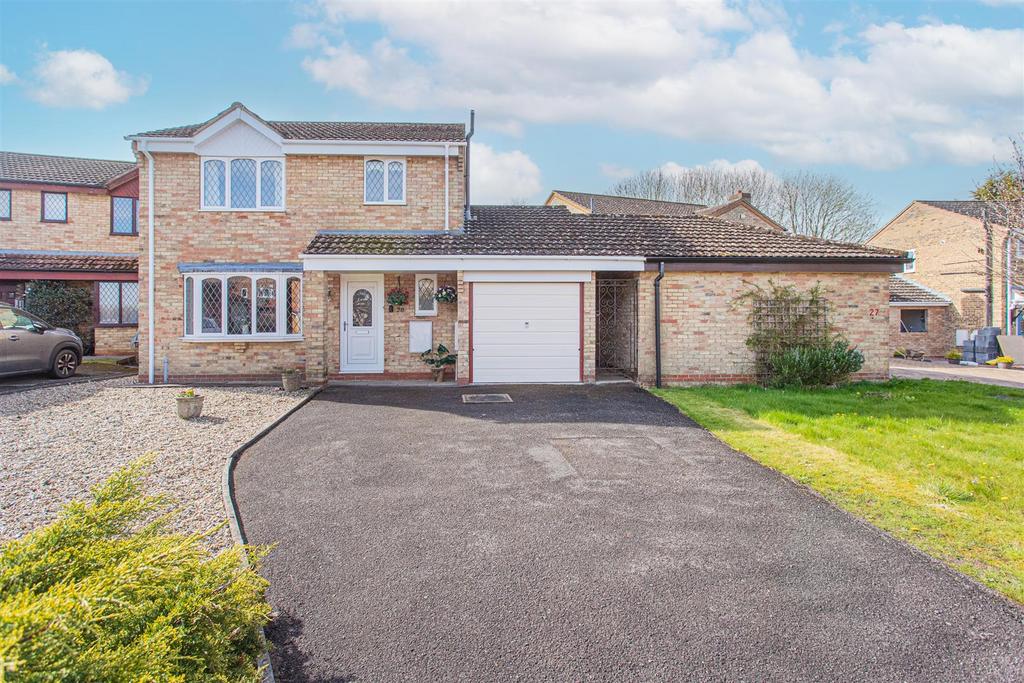 Duxford Close, Bowerhill, Melksham 3 bed detached house for sale £350,000