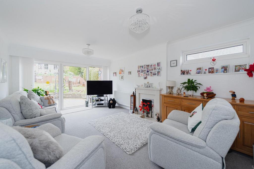 Rose Bushes, Epsom 2 bed detached bungalow £750,000