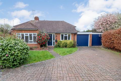 3 bedroom detached bungalow for sale, Fay Road, Horsham