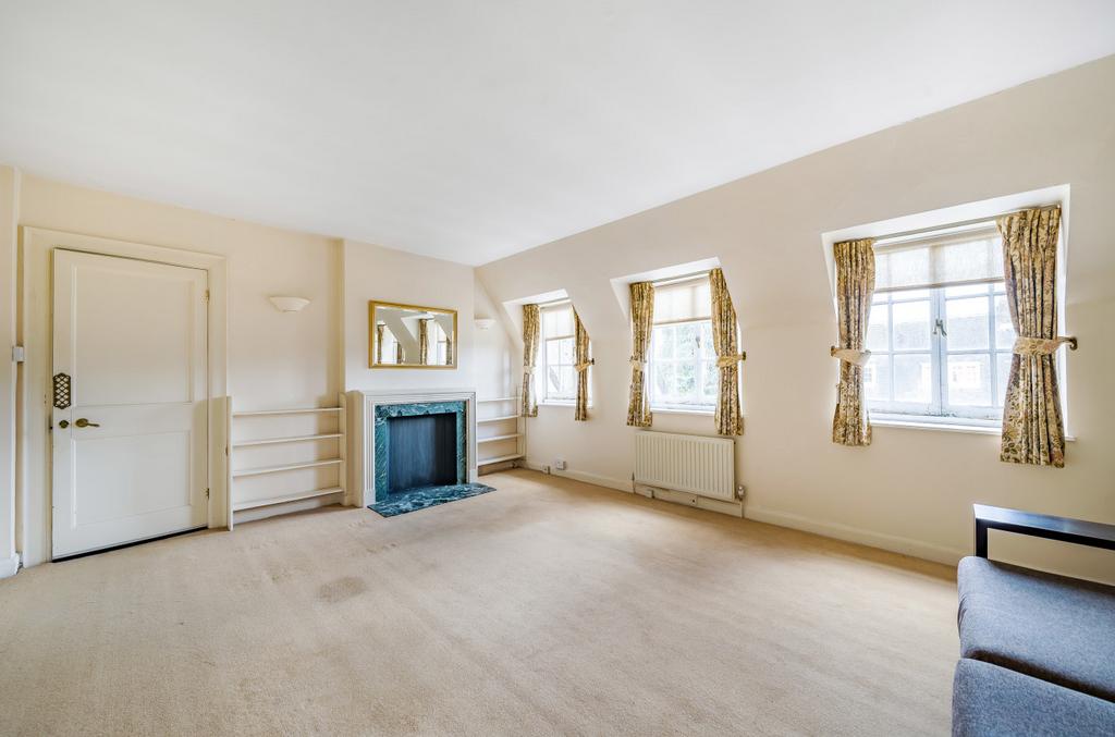 Corringham Road, Hampstead Garden Suburb, NW11 3 bed apartment for sale