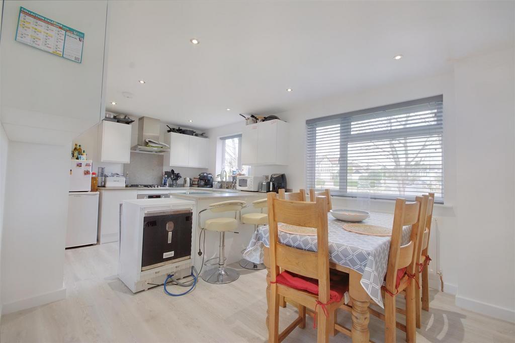 Ullswater Crescent, Bramcote 4 bed house for sale £299,950