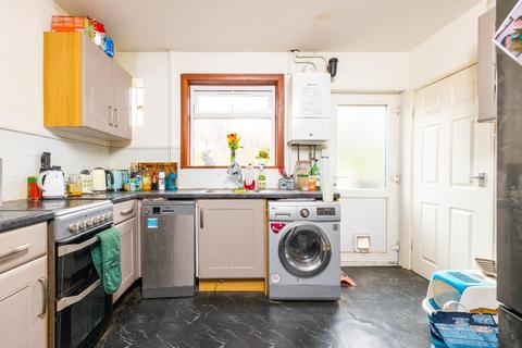 71 Glyn Vale, Bristol, BS3 5JE