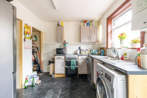 71 Glyn Vale, Bristol, BS3 5JE