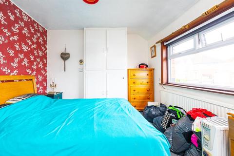 71 Glyn Vale, Bristol, BS3 5JE