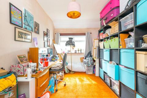 71 Glyn Vale, Bristol, BS3 5JE