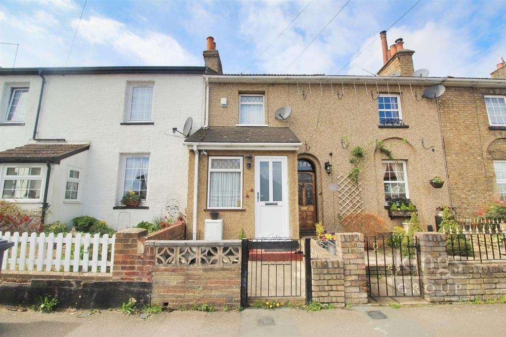 Blindmans Lane, Cheshunt, Waltham Cross 2 bed terraced house for sale