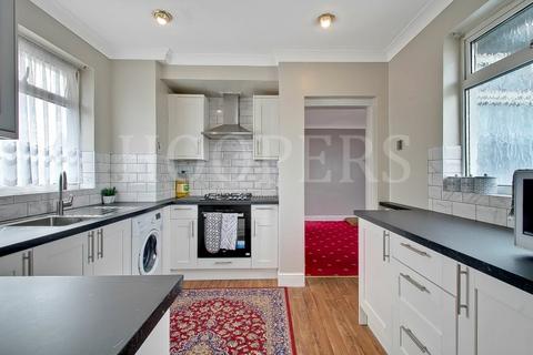 2 bedroom maisonette for sale, Vincent Gardens, London, NW2