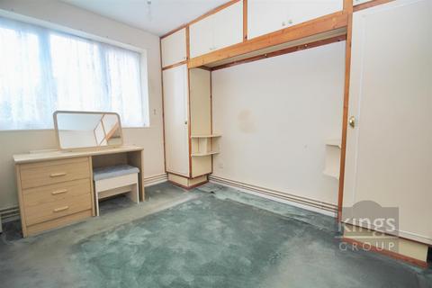 15 Beeston Drive, Cheshunt, Waltham Cross, EN8 0QS