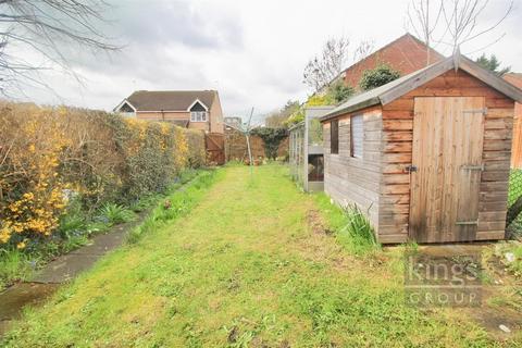 15 Beeston Drive, Cheshunt, Waltham Cross, EN8 0QS
