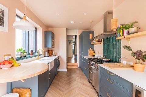 84 Cotswold Road, Bedminster, Bristol, BS3 4NS
