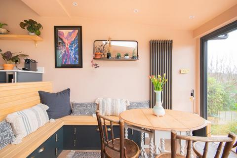 84 Cotswold Road, Bedminster, Bristol, BS3 4NS