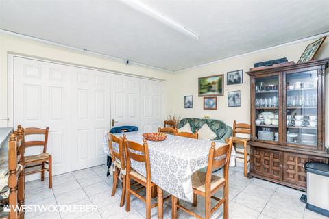 118 Trinity Lane, Waltham Cross, EN8 7EN