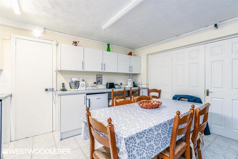 118 Trinity Lane, Waltham Cross, EN8 7EN