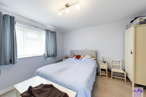 19 Leybourne Road, Rochester, ME2 3QF