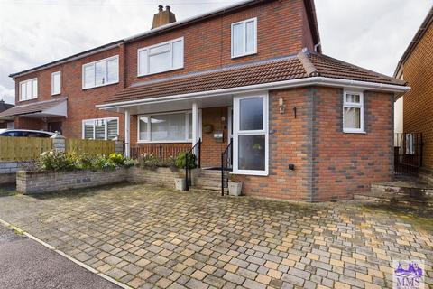 19 Leybourne Road, Rochester, ME2 3QF