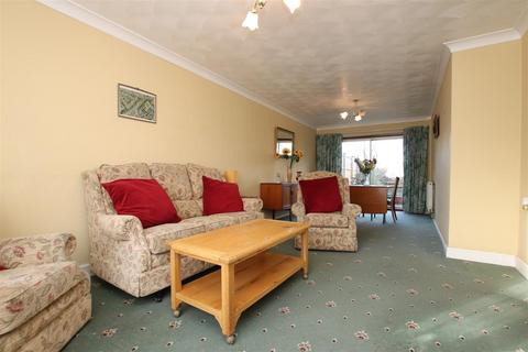 3 Helen Close, Dartford, DA1 3JA