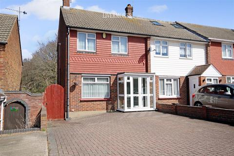 47 Bramble Avenue, Bean, Dartford, DA2 8BP