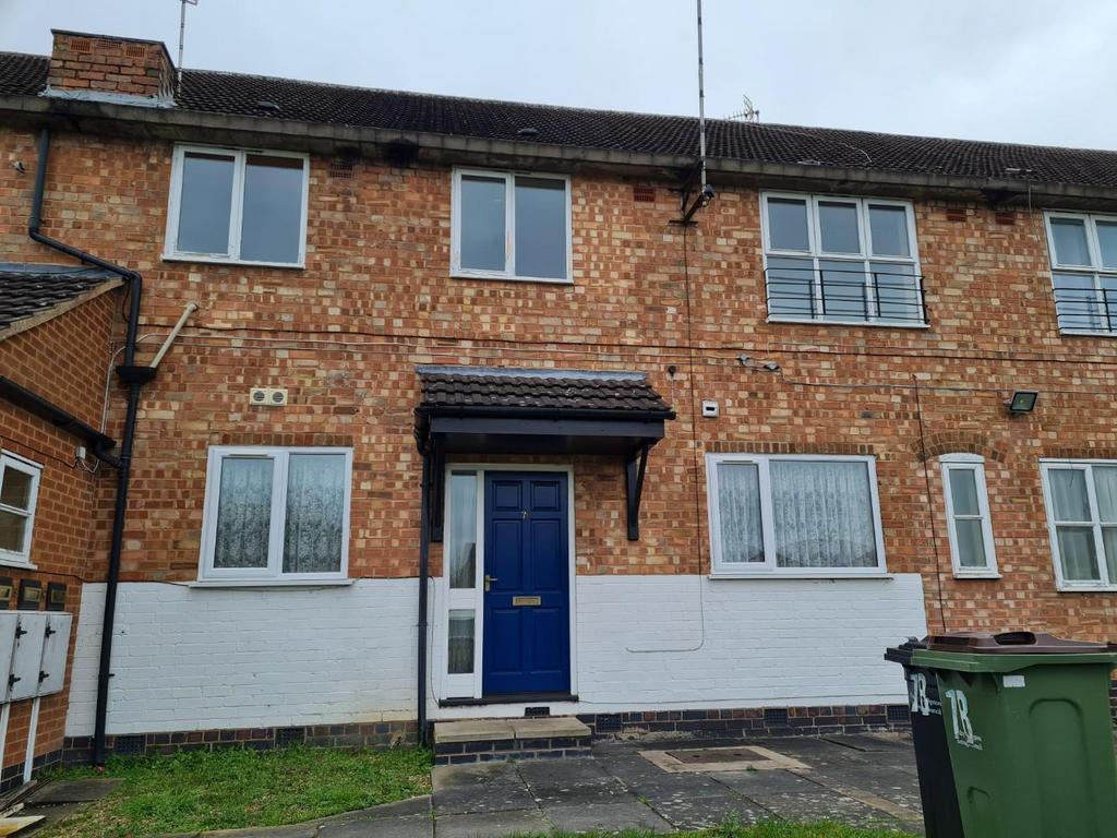 Bradgate Drive, Wigston 1 bed flat £595 pcm (£137 pw)
