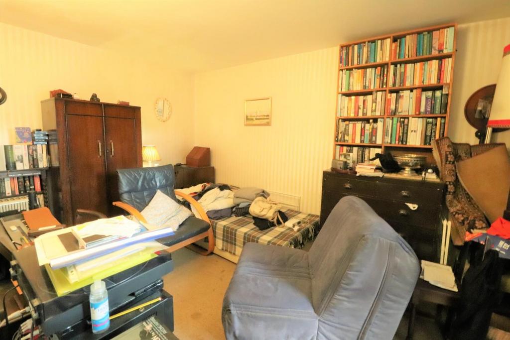 Reception Room / Bedroom
