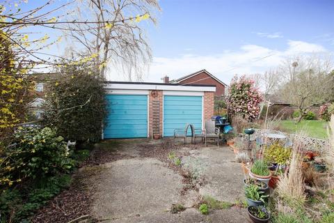 4 bedroom detached bungalow for sale - St. Cuthberts Lane, Locks Heath, Southampton
