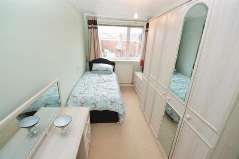 2 Beech Walk, Markfield, LE67 9RS