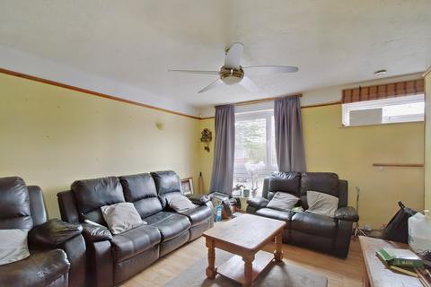 10 Lunar Close, Biggin Hill, Westerham, TN16 3DY