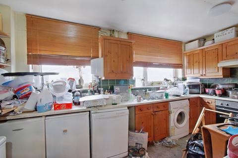 10 Lunar Close, Biggin Hill, Westerham, TN16 3DY