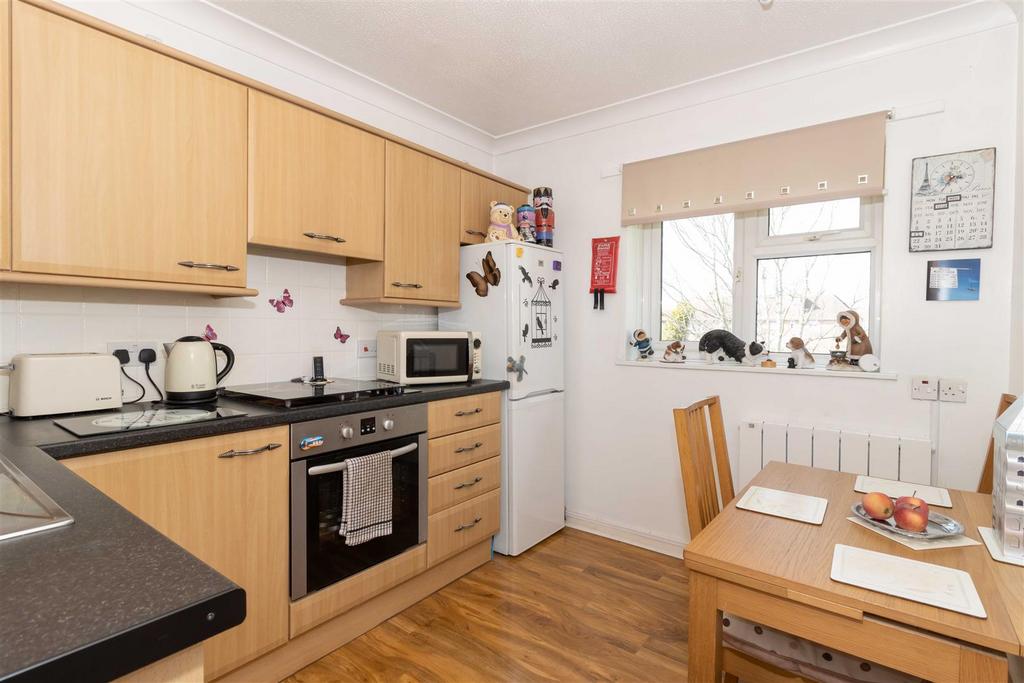 Elm Grove, Lancing 2 bed retirement property for sale £175,000