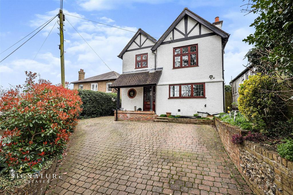 Gypsy Lane, Hunton Bridge, Kings Langley 3 bed detached house for sale
